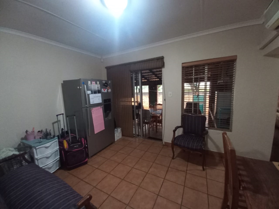 3 Bedroom Property for Sale in Safari Gardens North West